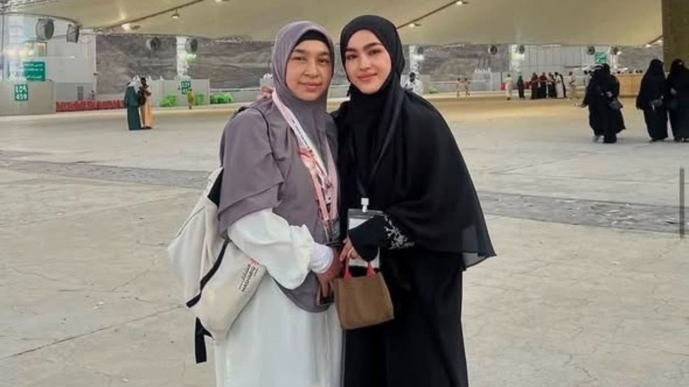 Ibu Elfira Loy meninggal dunia